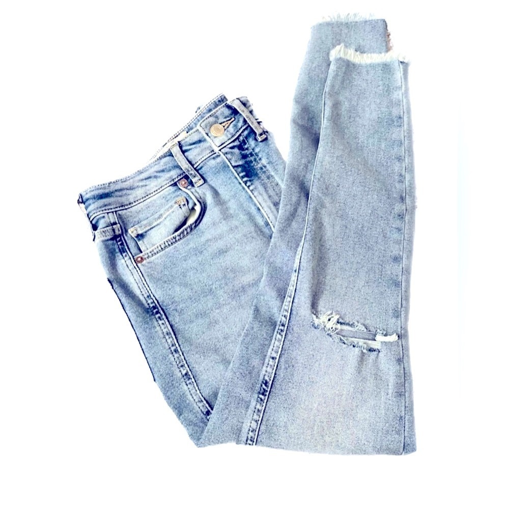 NEW FREE PEOPLE JEGGINGS - ANKLE CROPPED STRETCH DENIM DISTRESSED - Picture 4 of 8